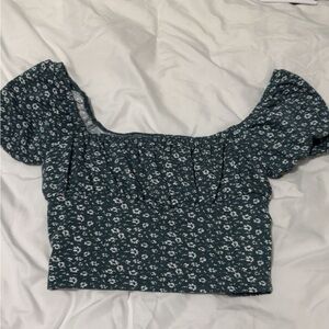 Floral Puff Sleeve Crop Top